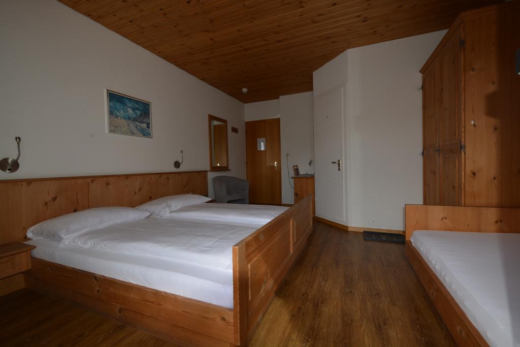 Hotel Terminus Samedan Luaran gambar