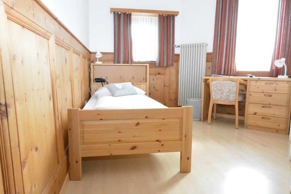 Hotel Terminus Samedan Luaran gambar